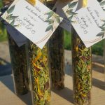 Arbatos stiklinėse menzūrėlėse